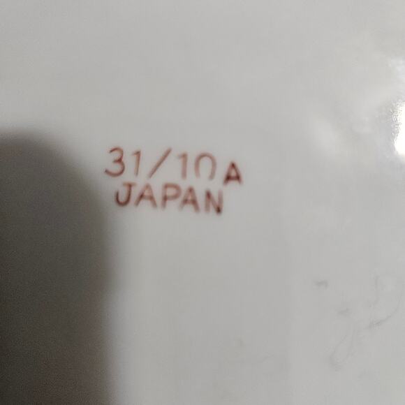 Vintage Japan Saucer Plate 8" Pink Rose Floral Gold Trim Scalloped Edge 31/10A - Picture 3 of 3